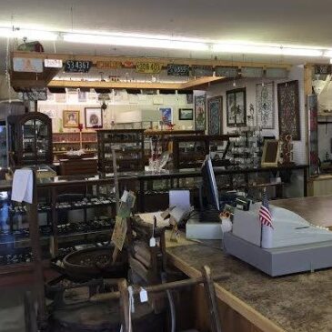 Shopping is one of the most popular things to do in the Sequatchie Valley. Discover treasures from the past at the many antique stores.